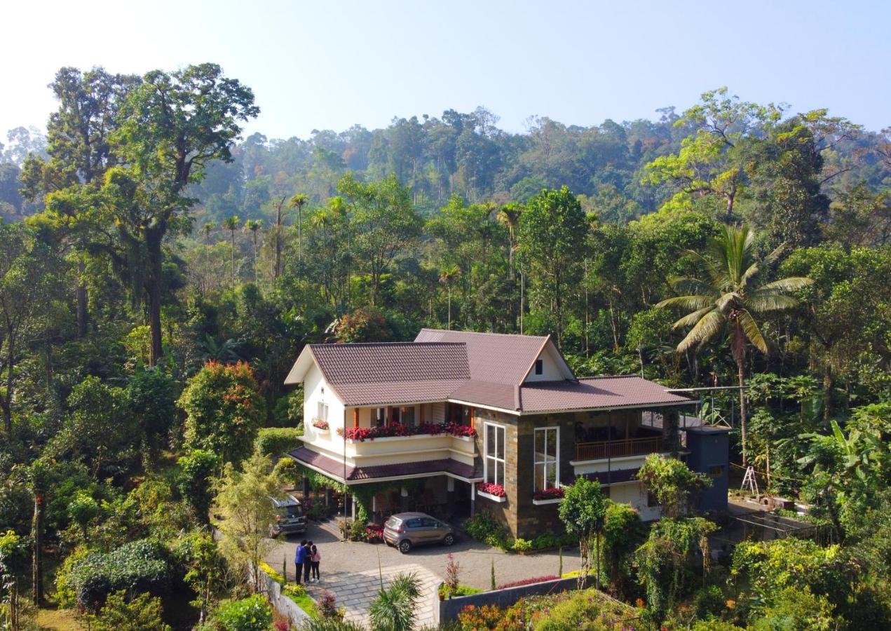 Flower Valley Plantation Homestay Munnar Buitenkant foto